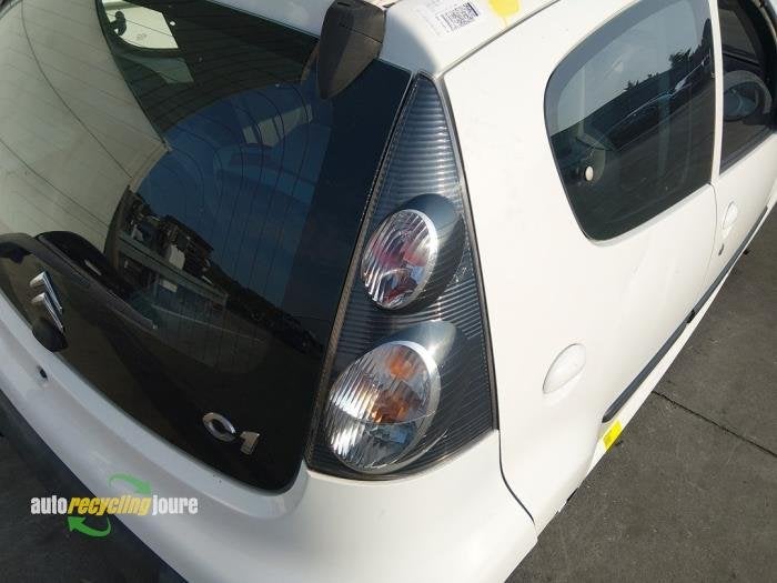 Feu arrière droit d'un Citroen C1, -, 3 mois de garantie, Utilisé, -