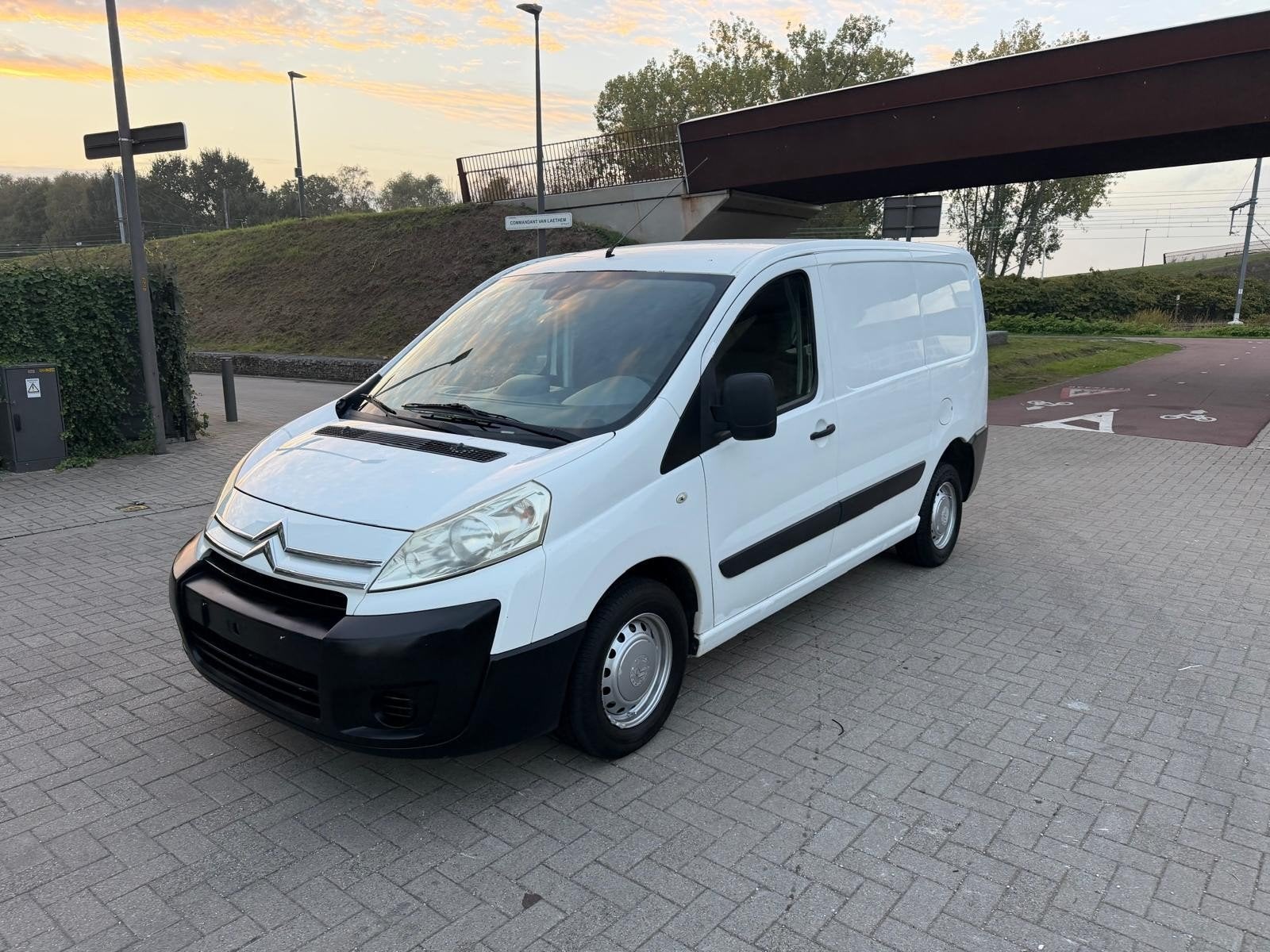 CITROEN JUMPY 1.6 HDI 2011 134000KM AC KEURING VOOR VERKOOP, Voorwielaandrijving, Stof, Citroën, Wit