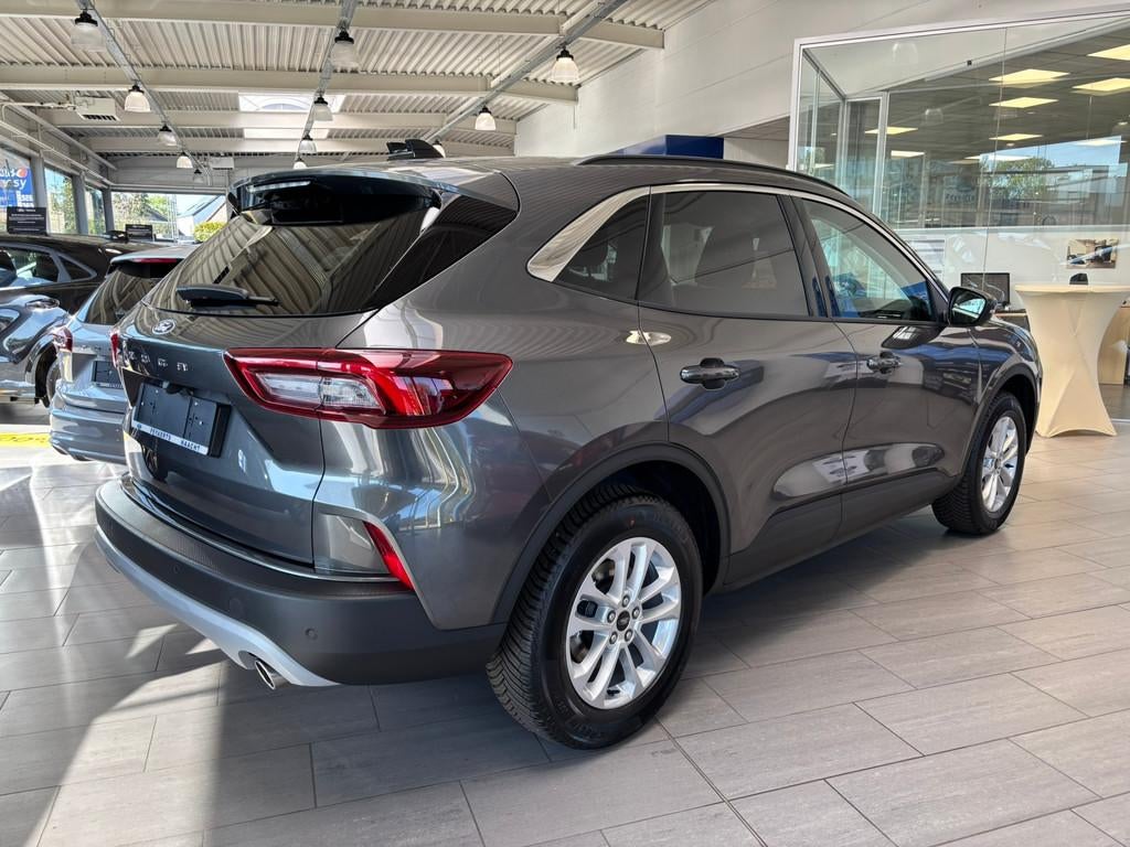 Ford Kuga TITANIUM / 1.5 / Manueel, Stof, 1498 cc, Kuga, 150 pk