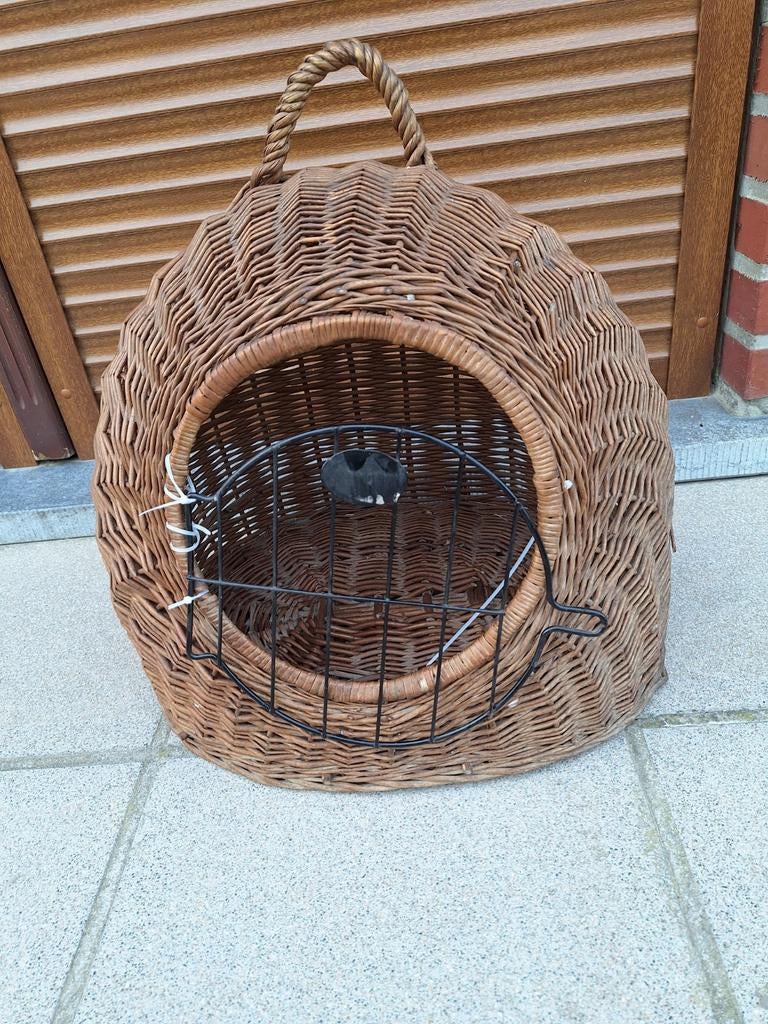 PANIER POUR CHATS OU CHIENS, Animaux & Accessoires, Paniers pour chats, Enlèvement, Utilisé, Autre