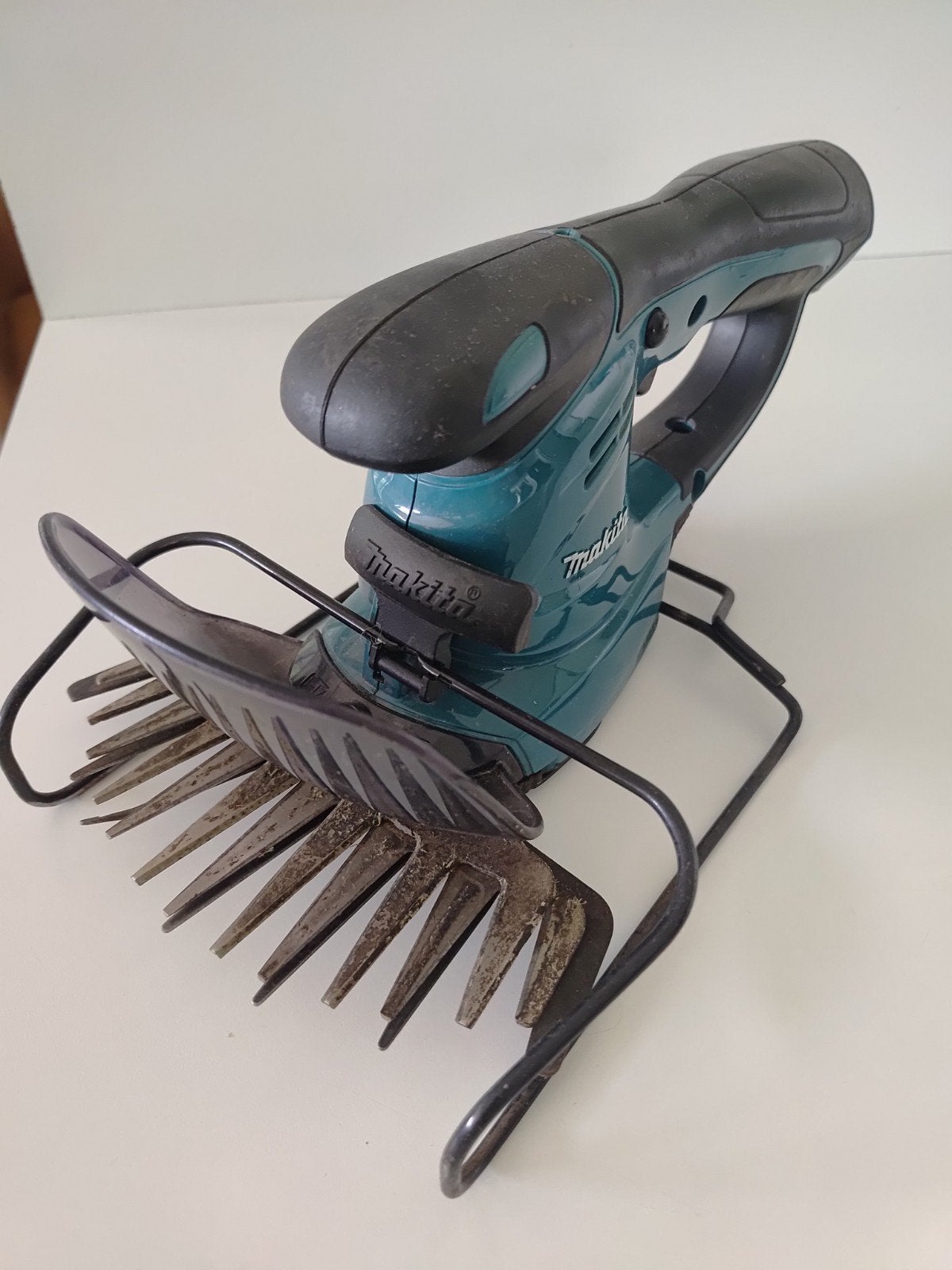 Handige Makita hand draadloze haag trimmer., Tuin en Terras, Heggenscharen, Ophalen