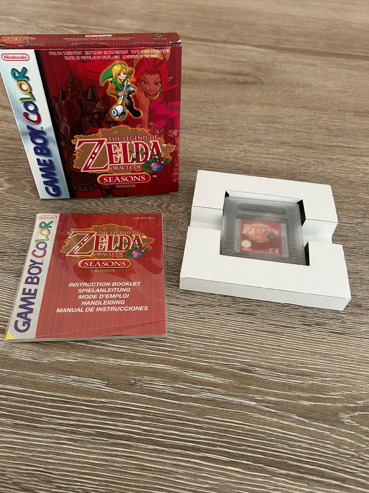 Gameboy color zelda oracle of seasons, Games en Spelcomputers, Ophalen, Zo goed als nieuw