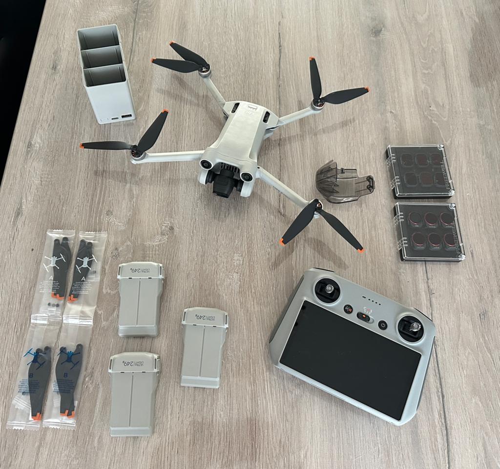 dji mini 3 pro fly more combo + 12 extra lenzen + Landingpad, Ophalen, 30 tot 45 minuten, DJI, Professionele drone