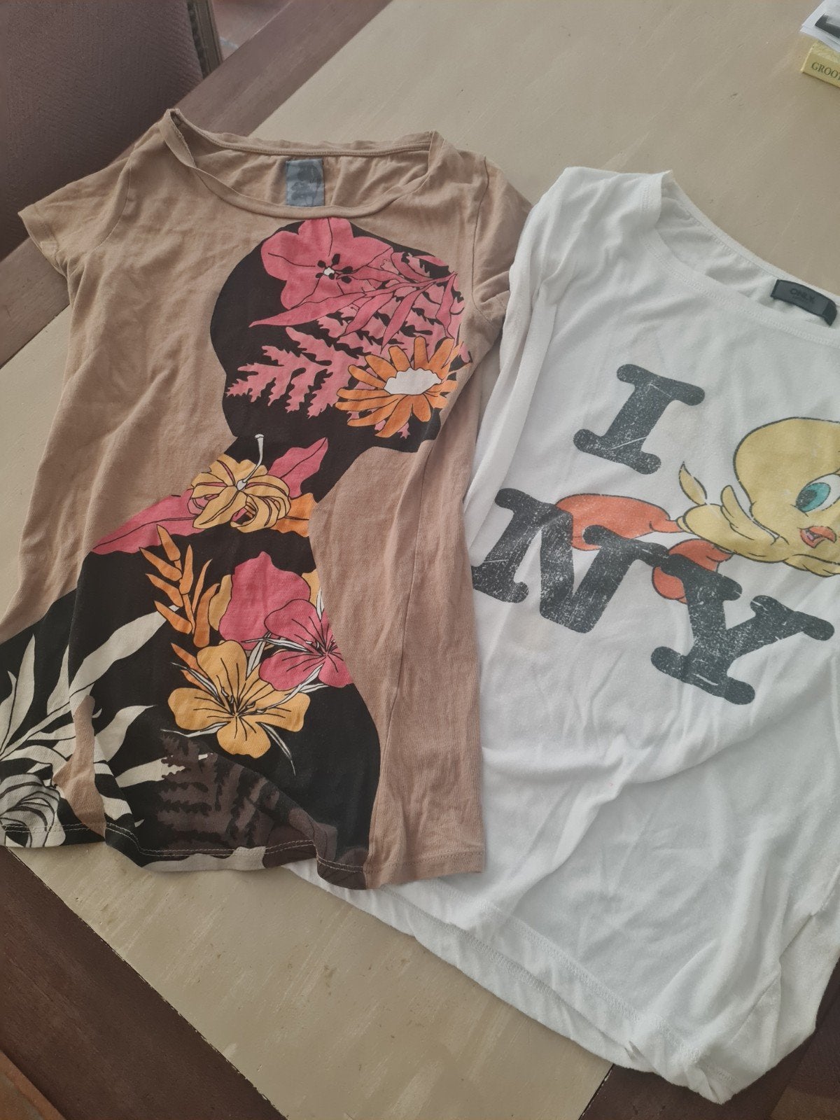 2 smal t-shirts tweety Only en Zara S, Kinderen en Baby's, Ophalen of Verzenden