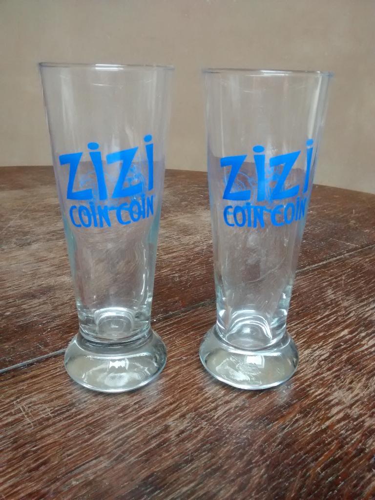 2 verres zizi coin coin, Collections, Enlèvement, Comme neuf, Verres et Verres à shot