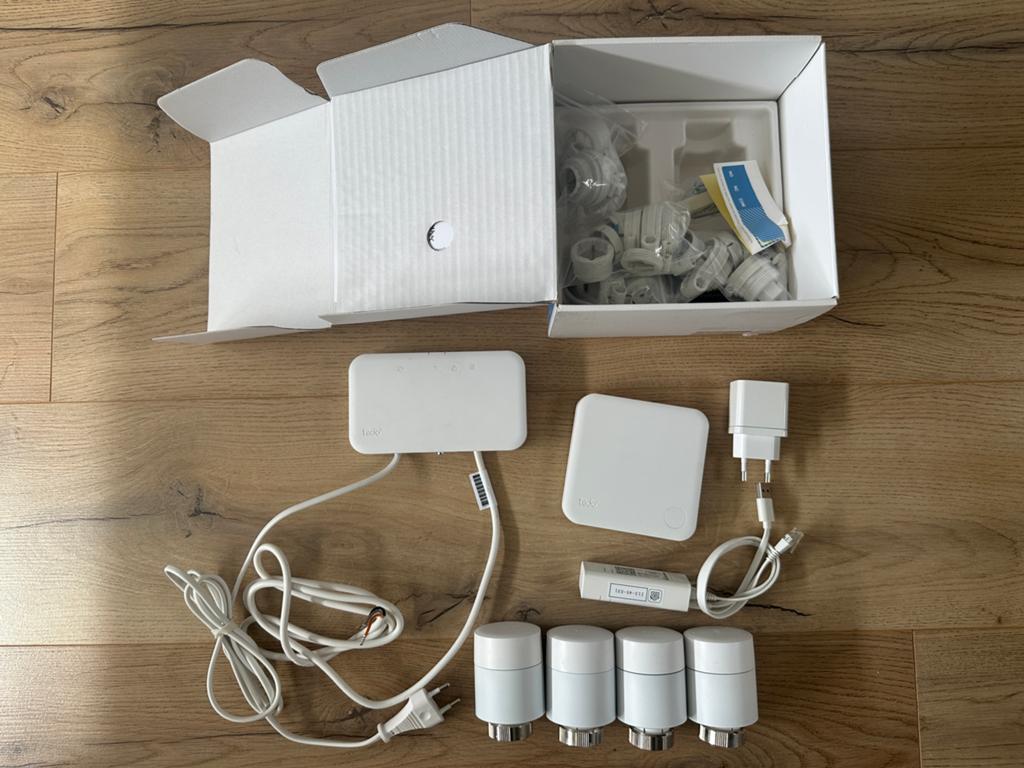 Tado V3+ Set, Doe-het-zelf en Bouw, Thermostaten, Ophalen, Zo goed als nieuw
