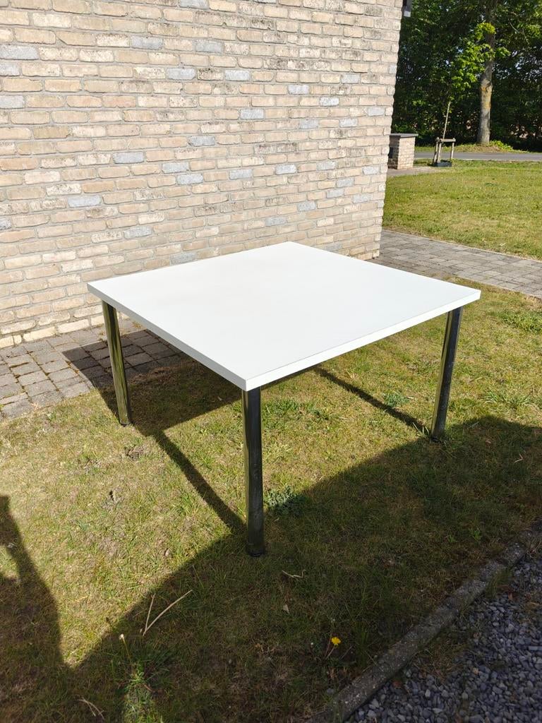 Table blanche, Maison & Meubles, Tables | Tables à manger, Enlèvement