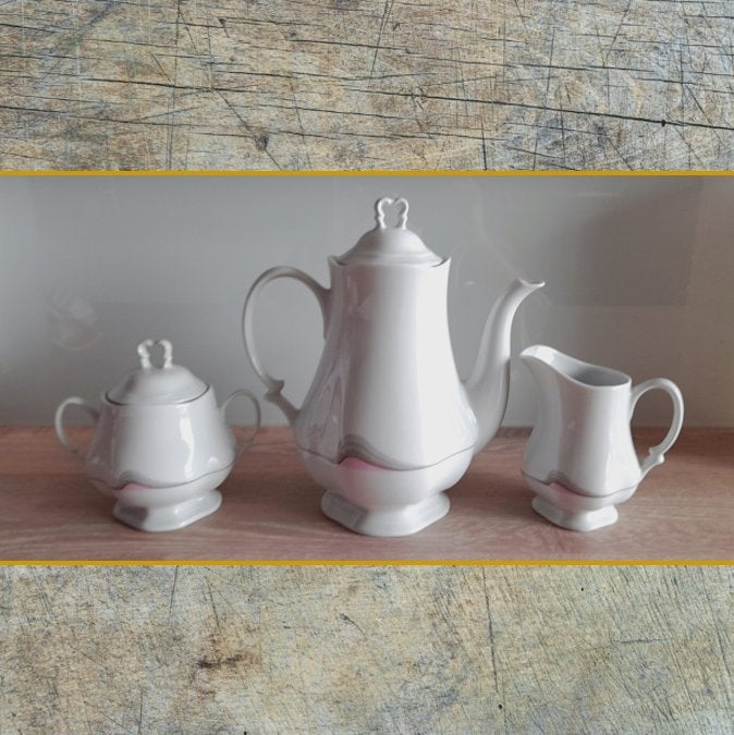 CAFETIERE + POTS A LAIT ET SUCRE VANSTAHL, Maison & Meubles, Cuisine | Vaisselle, Enlèvement, Neuf, Porcelaine, Récipient(s)