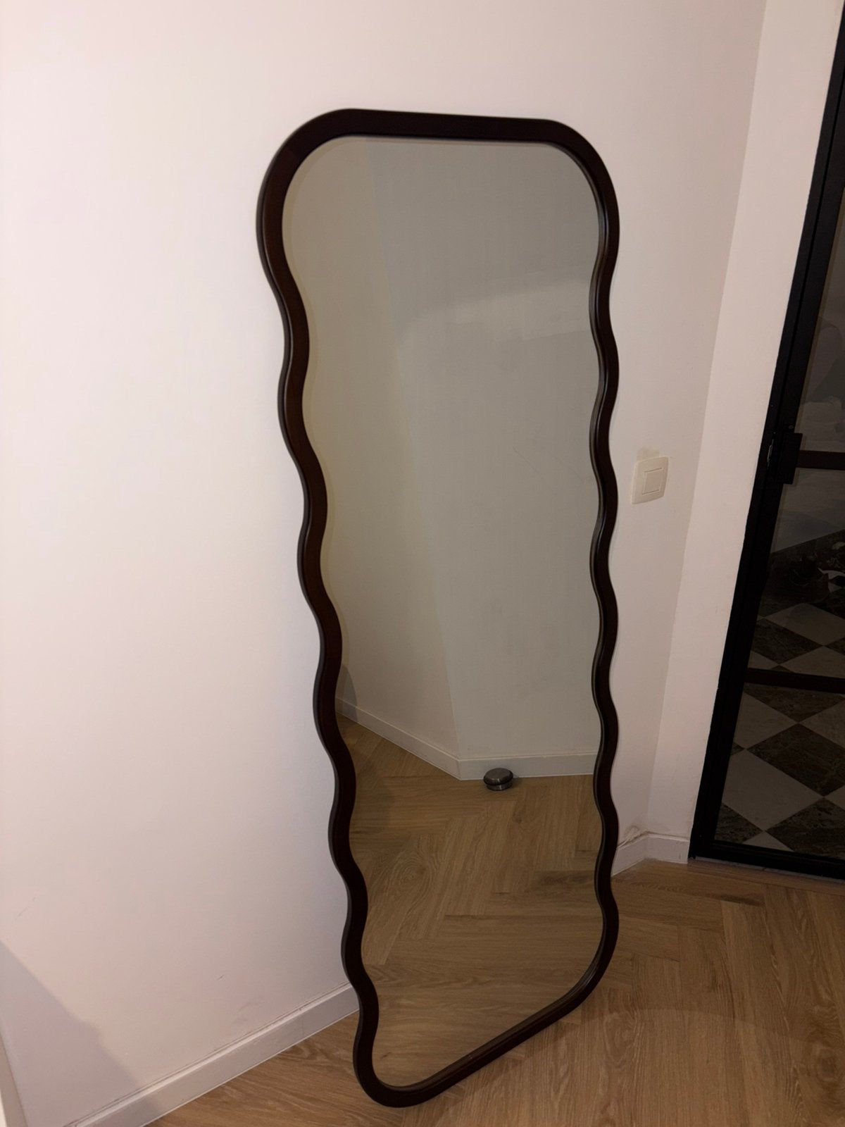 Assymetrische spiegel te koop, Huis en Inrichting, Ophalen of Verzenden, Zo goed als nieuw