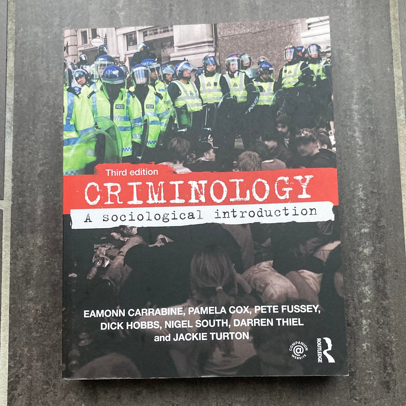 Criminology A social intoduction, Boeken, Studieboeken en Cursussen, Zo goed als nieuw, Ophalen of Verzenden