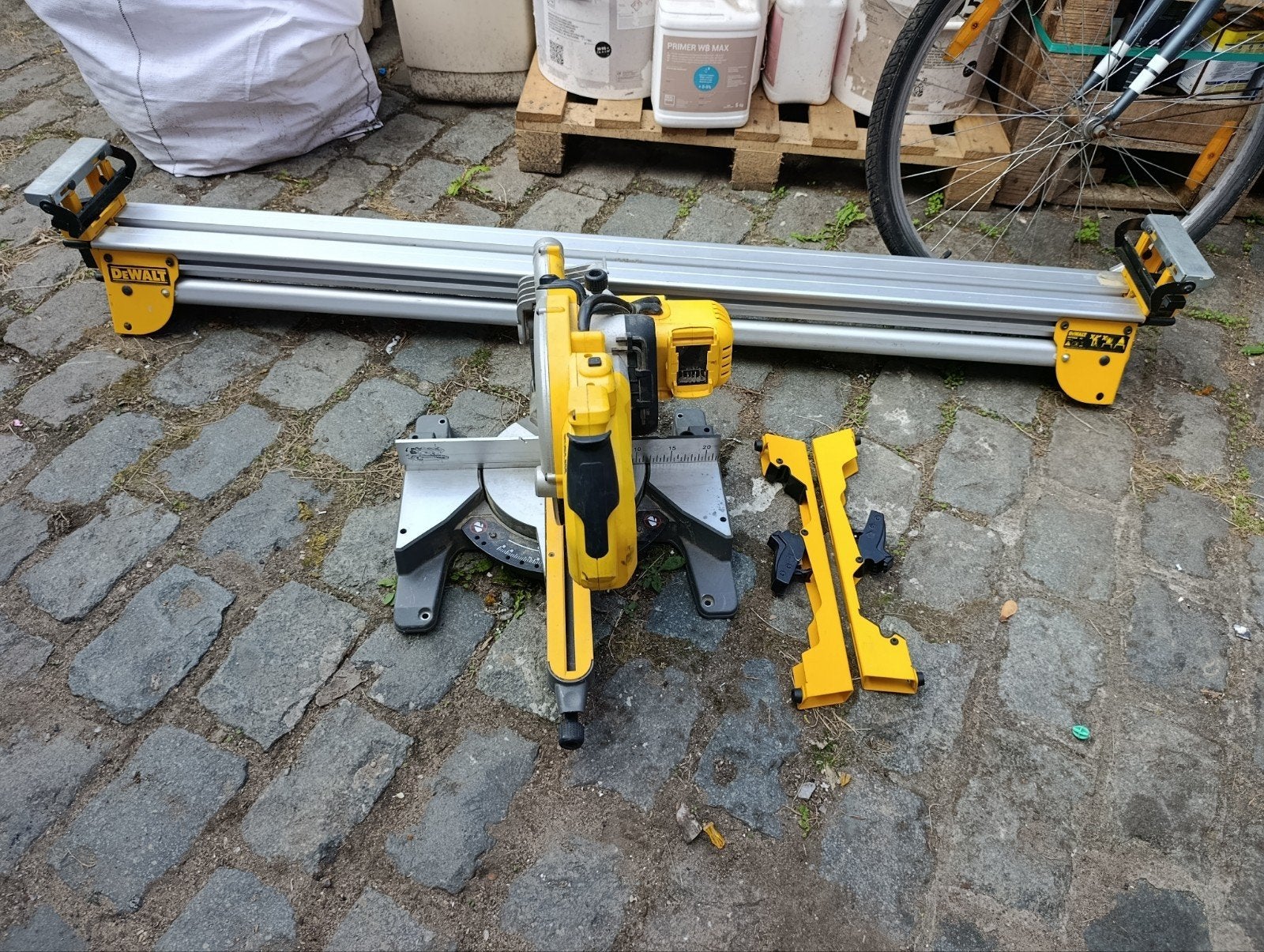 dewalt accu afkortzag, Doe-het-zelf en Bouw, Ophalen