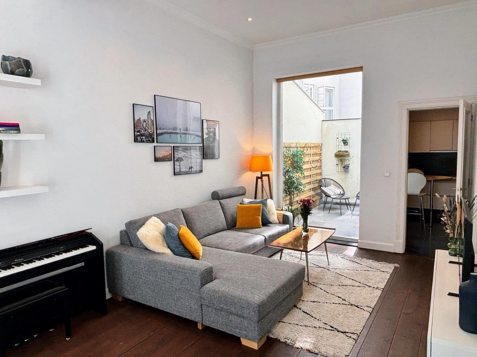 Zetel Sörvallen 4-zitsbank met chaise longue, grijs, Ophalen, Gebruikt