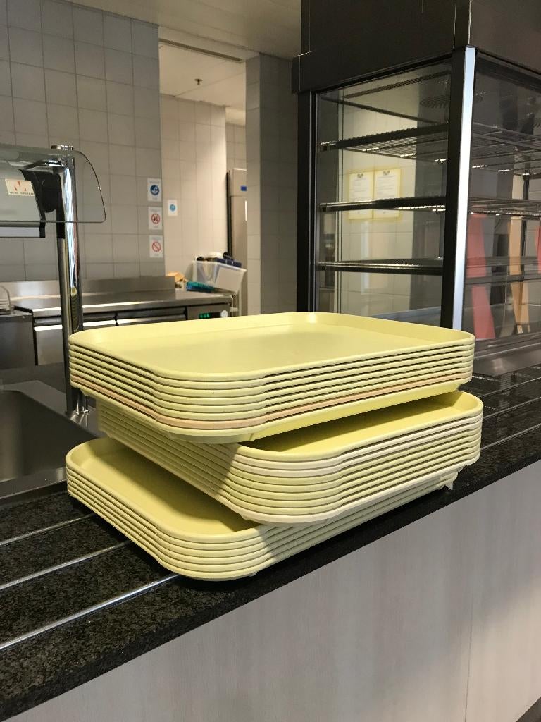 plateau repas 2 euros la pieces Bxl + 2 frigo, Enlèvement, Autres types