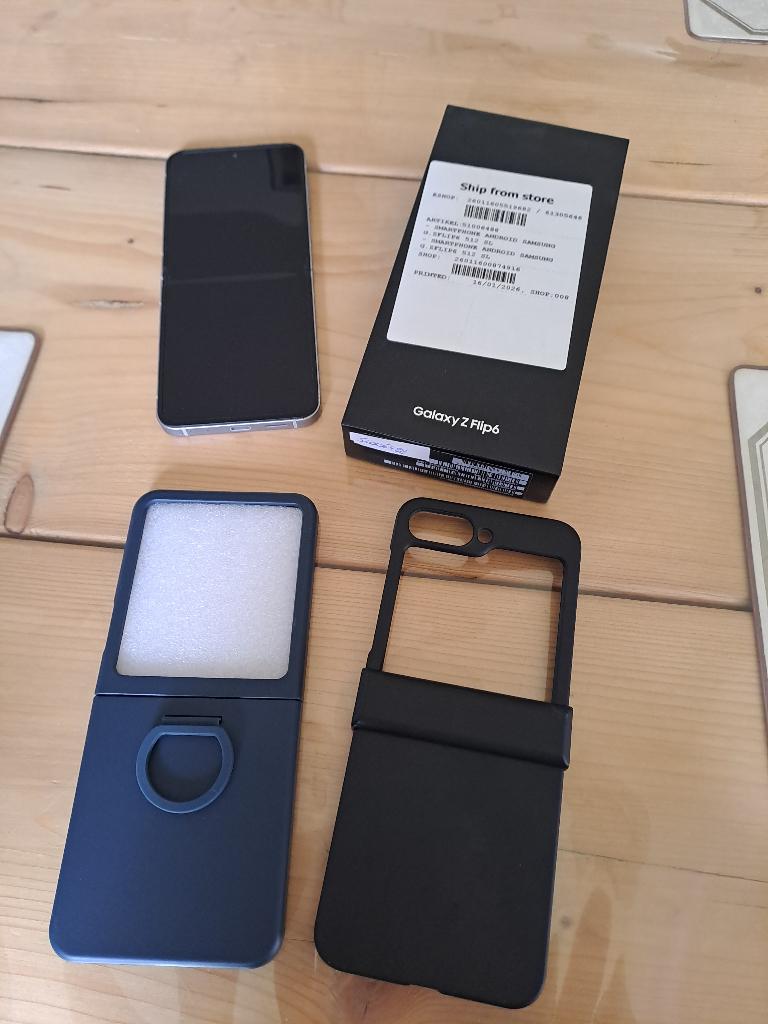 gsm samsung, Telecommunicatie, Mobiele telefoons | Samsung, Ophalen, Nieuw, Zilver, Galaxy Z Flip