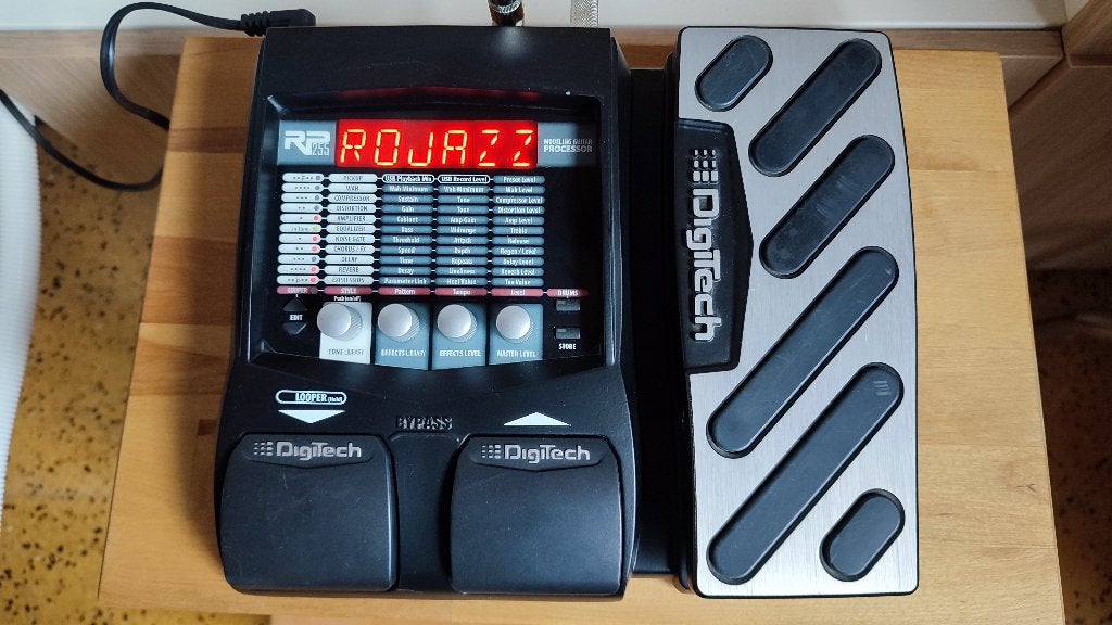 Digitech RP255 + PSU, Ophalen, Gebruikt, Multi-effect