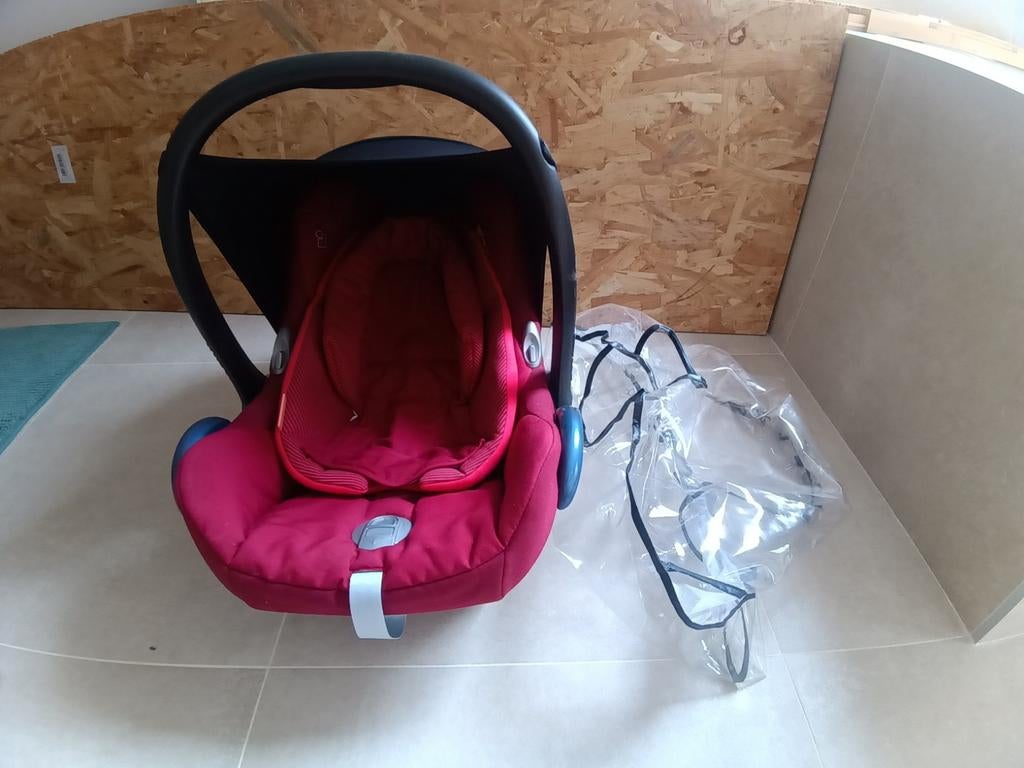 Maxi cosy complet, Ceinture de sécurité, Comme neuf, Enlèvement, Maxi-Cosi
