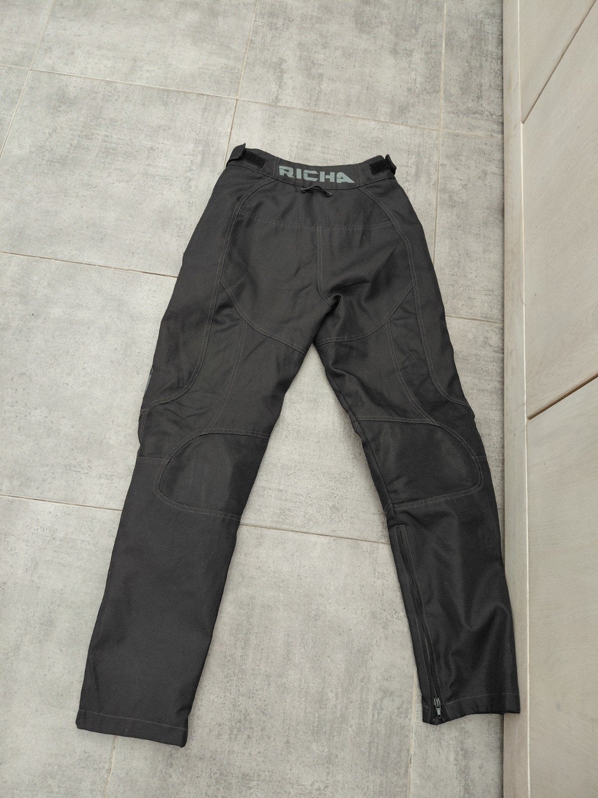 Richa dames motobroek xs, Seconde main, Enlèvement ou Envoi, Femmes, Pantalon | textile