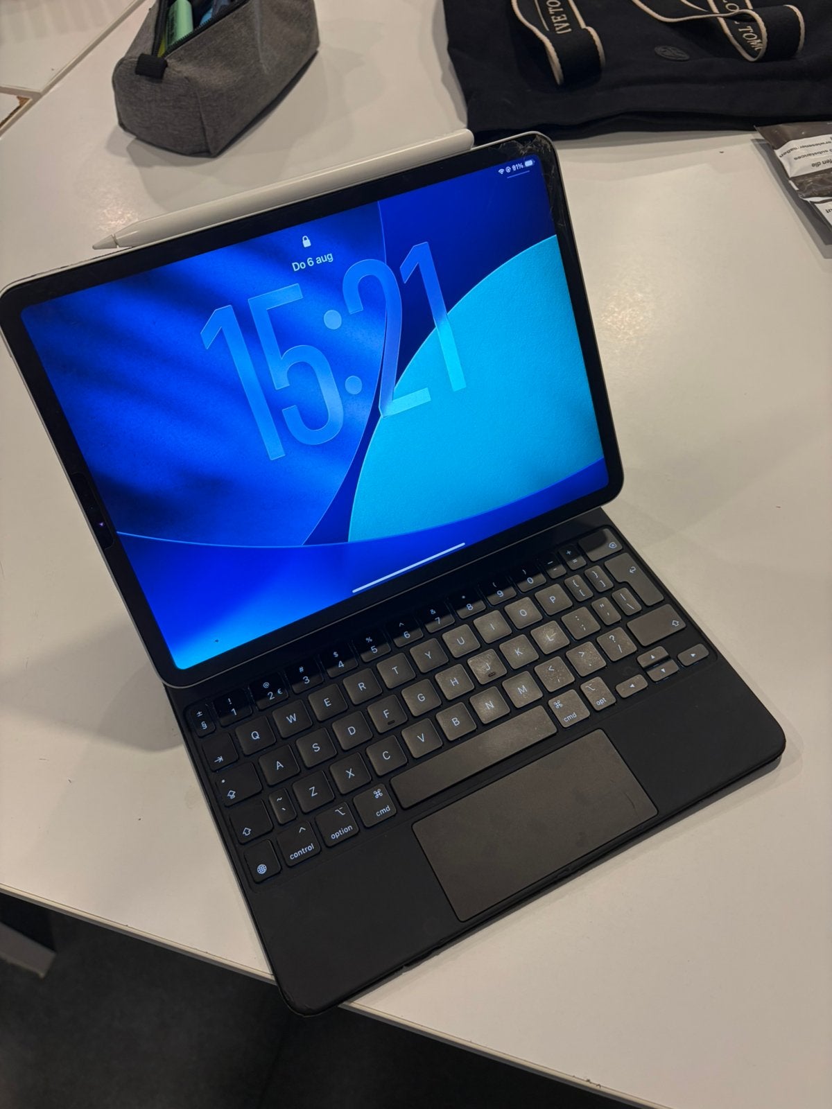 Magic keyboard Ipad pro 11 inch, Computers en Software, Tablet-hoezen, Ophalen of Verzenden, Gebruikt