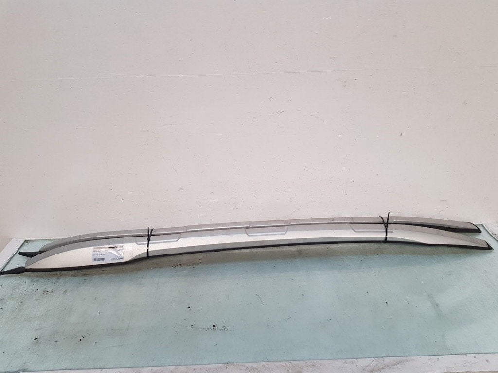 BARRES DE TOIT Ford EcoSport (JK8) (01-2013/04-2015), Henry-Ford-Straße  1
50735  Köln, DE, Ford-Werke GmbH, Kunden@ford.com, Ford