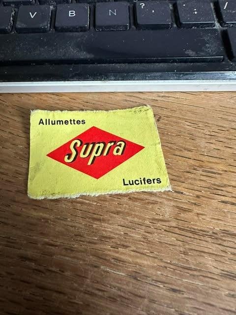 allumettes Supra correspond à l'étiquette, Collections, Articles de fumeurs, Briquets & Boîtes d'allumettes, Boîtes ou marques d'allumettes