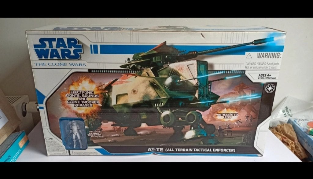 Star Wars AT-TE Hasbro 2008 TCW, Enlèvement ou Envoi, Neuf, Figurine