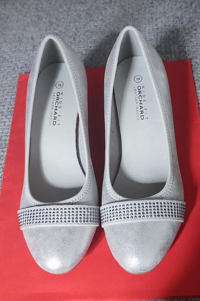 Nieuwe schoenen maat 39 merk Orchard, Ophalen