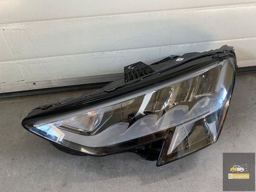 8Y0941011 90193975 AUDI A3 8Y0 20- FEUX LED COMPLETS EUROPA, AUDI AG, Auto-Union-Strasse 1
85045  Ingolstadt, DE, Audi, Utilisé