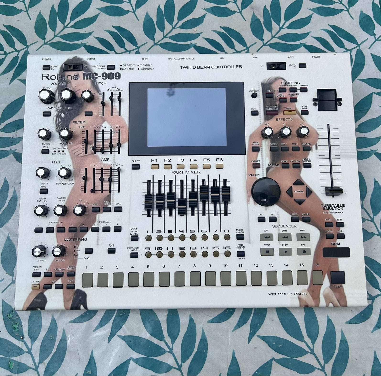 Roland Mc-909, Enlèvement ou Envoi, Utilisé, Roland