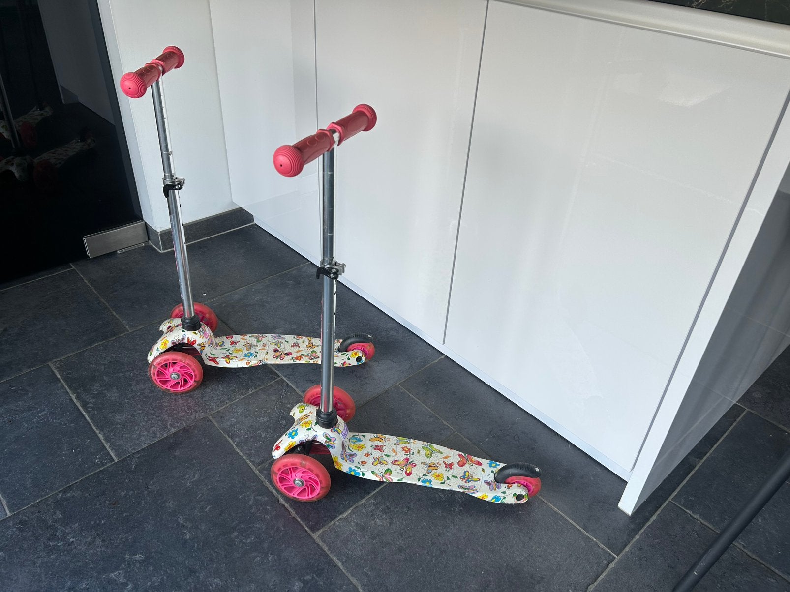 2 stepjes voor meisjes, Fietsen en Brommers, Ophalen, Zo goed als nieuw