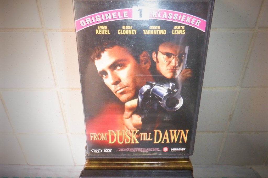 DVD From Dusk Till Dawn., CD & DVD, DVD | Horreur, Enlèvement ou Envoi, Anglais, Vampires ou Zombies, Néerlandais