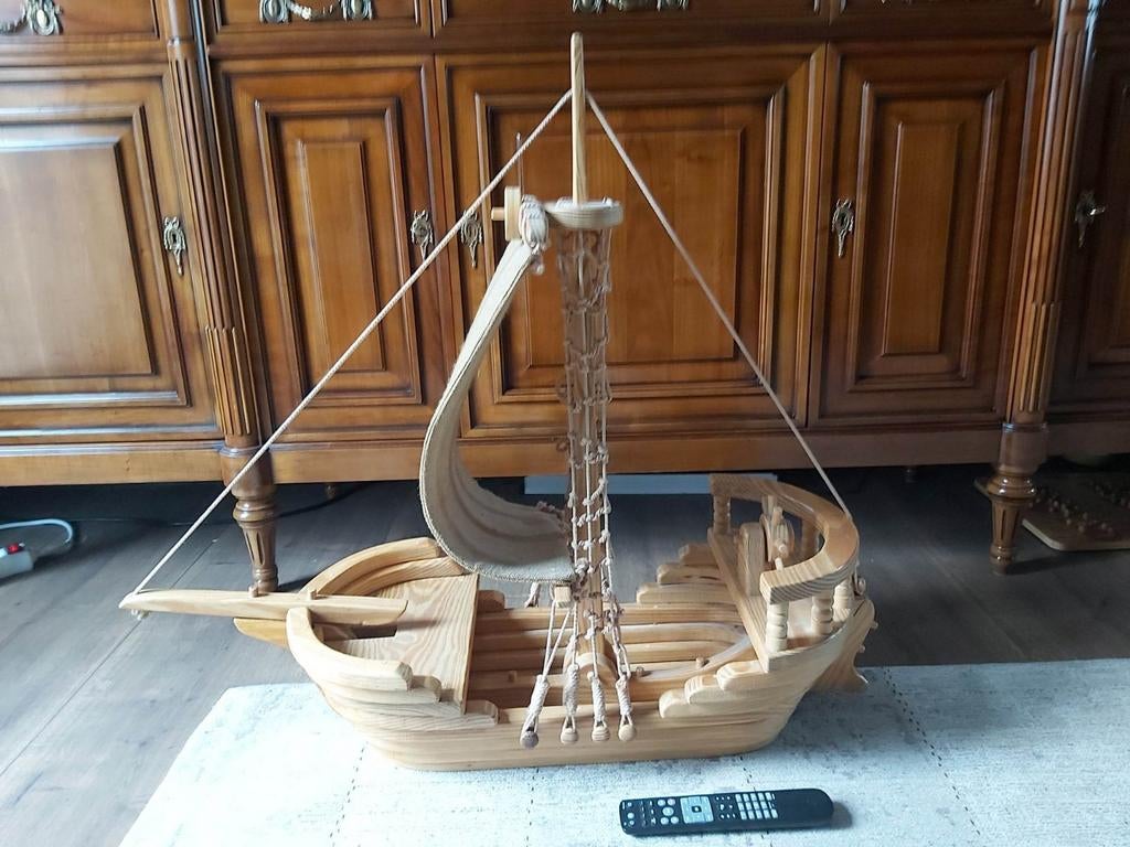 Prachtig groot houten zeilschip decoratiestuk – 90 cm lang, Hobby en Vrije tijd, Modelauto's | 1:18, Ophalen of Verzenden