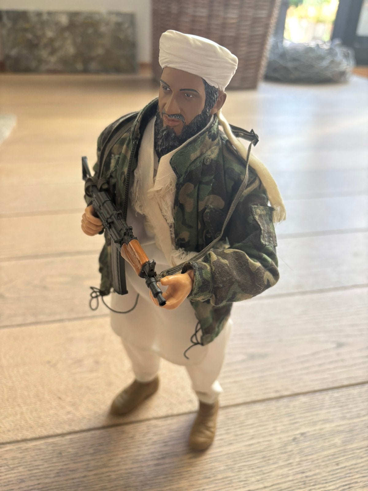 1/6 figuur Osama Bin Laden - Armoury, Enlèvement ou Envoi, Comme neuf