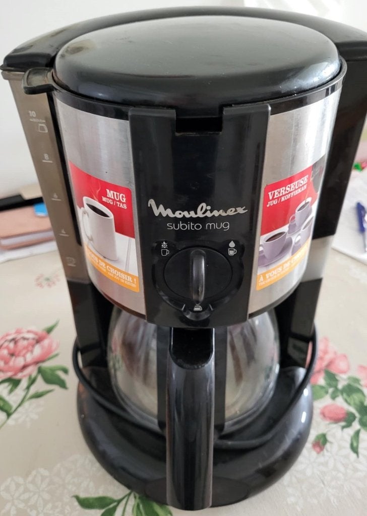 Percolateur filtre électrique Moulinex, Electroménager, Café moulu, Réservoir d'eau amovible, Utilisé, 10 tasses ou plus
