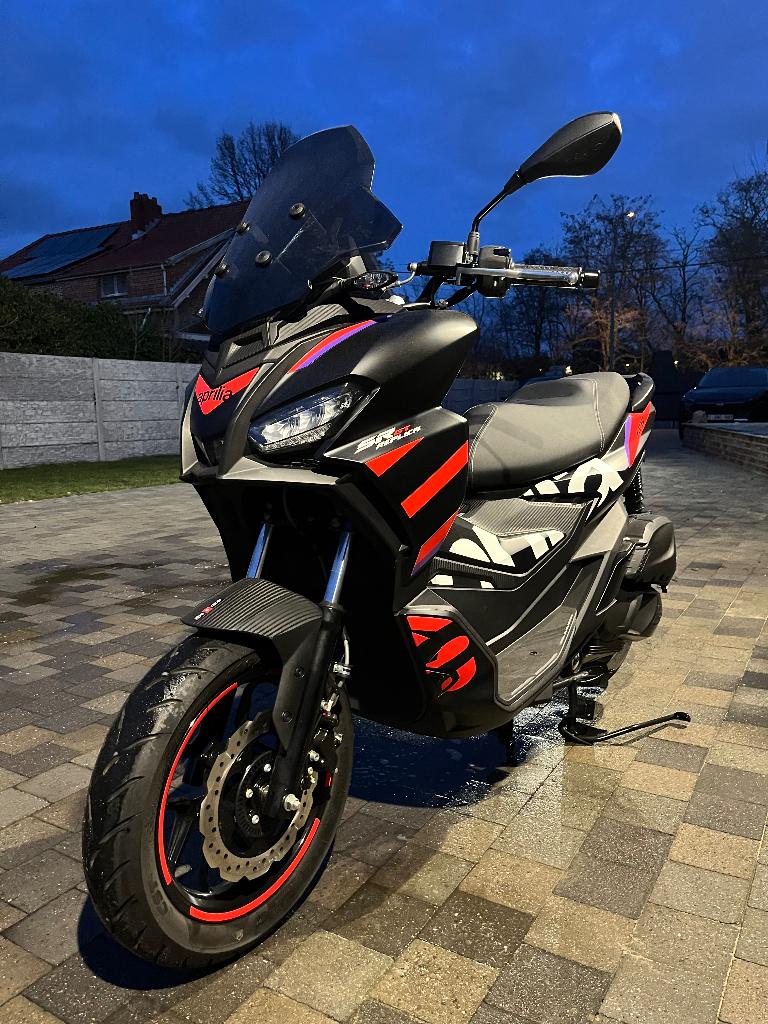 Scooter aprilia sr gt, Nieuw, Particulier, 125 cc, 11 kW of minder