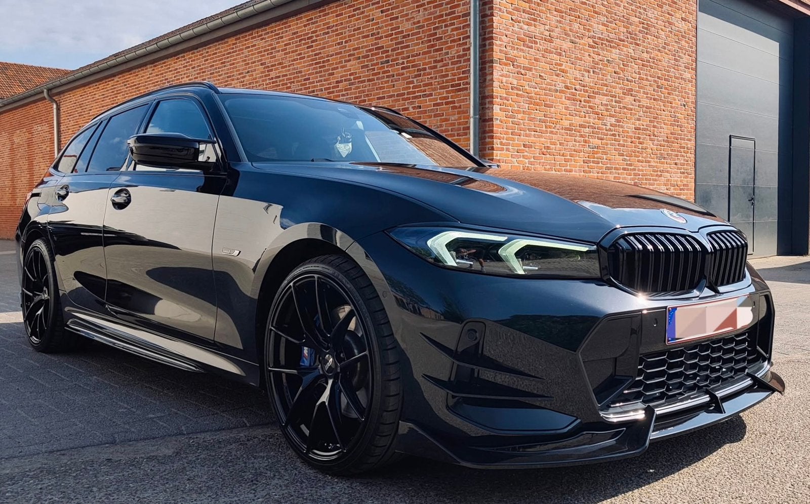 Bmw 330e Lci, 315 kW, Cuir et Alcantara, Euro 6, Phares entièrement LED