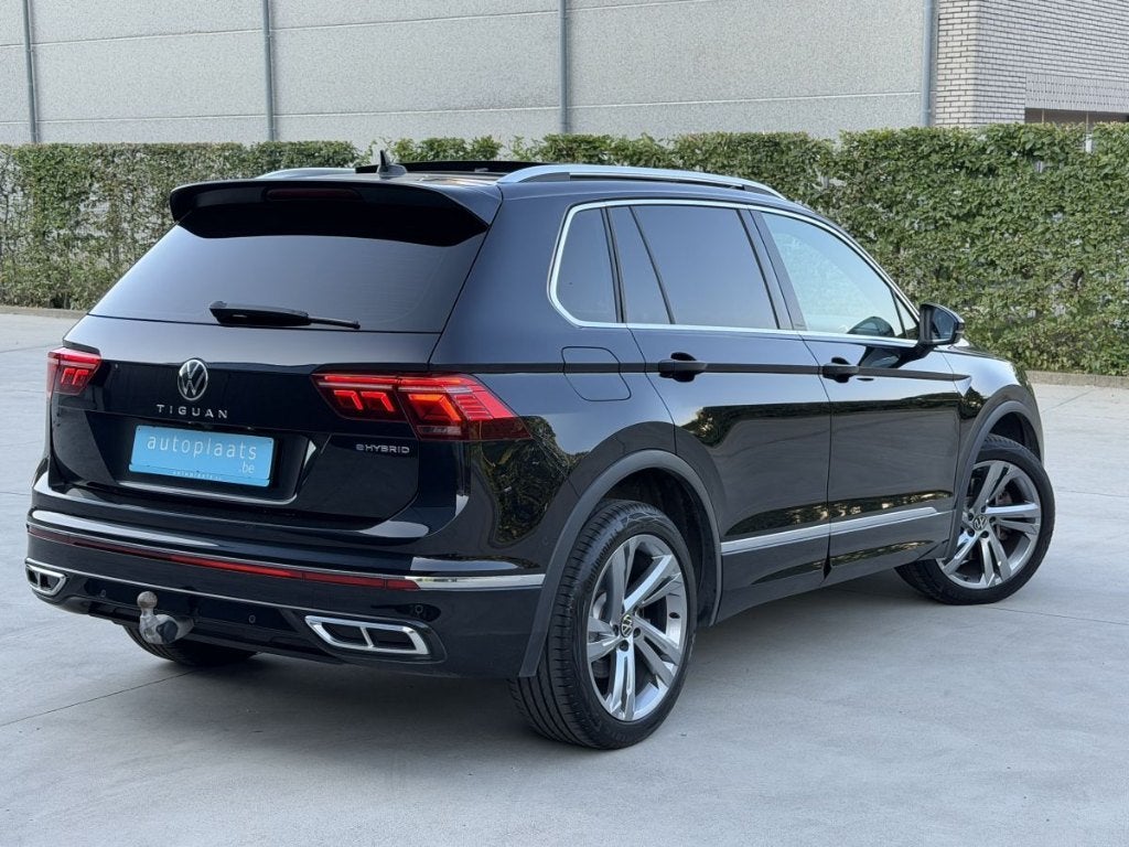 Volkswagen Tiguan 61004km R Line Black Style Hybrid Panorama, Autos, Achat, 1800 kg, Entreprise, Entretenue par le concessionnaire