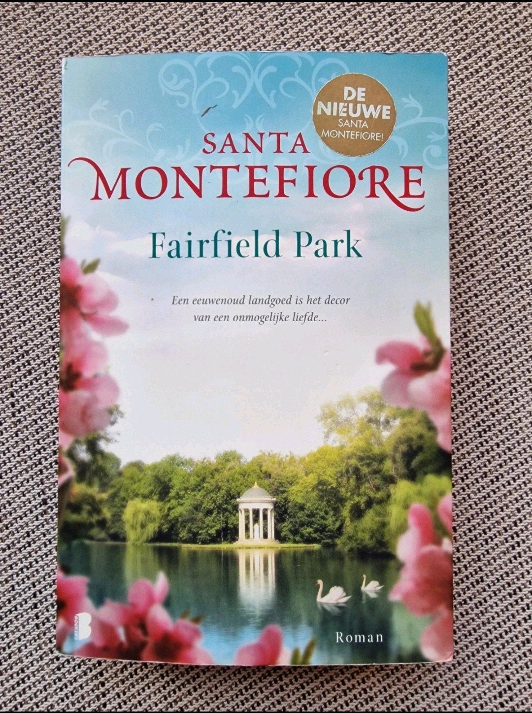 Santa Montefiore ~ Fairfield park, Ophalen of Verzenden