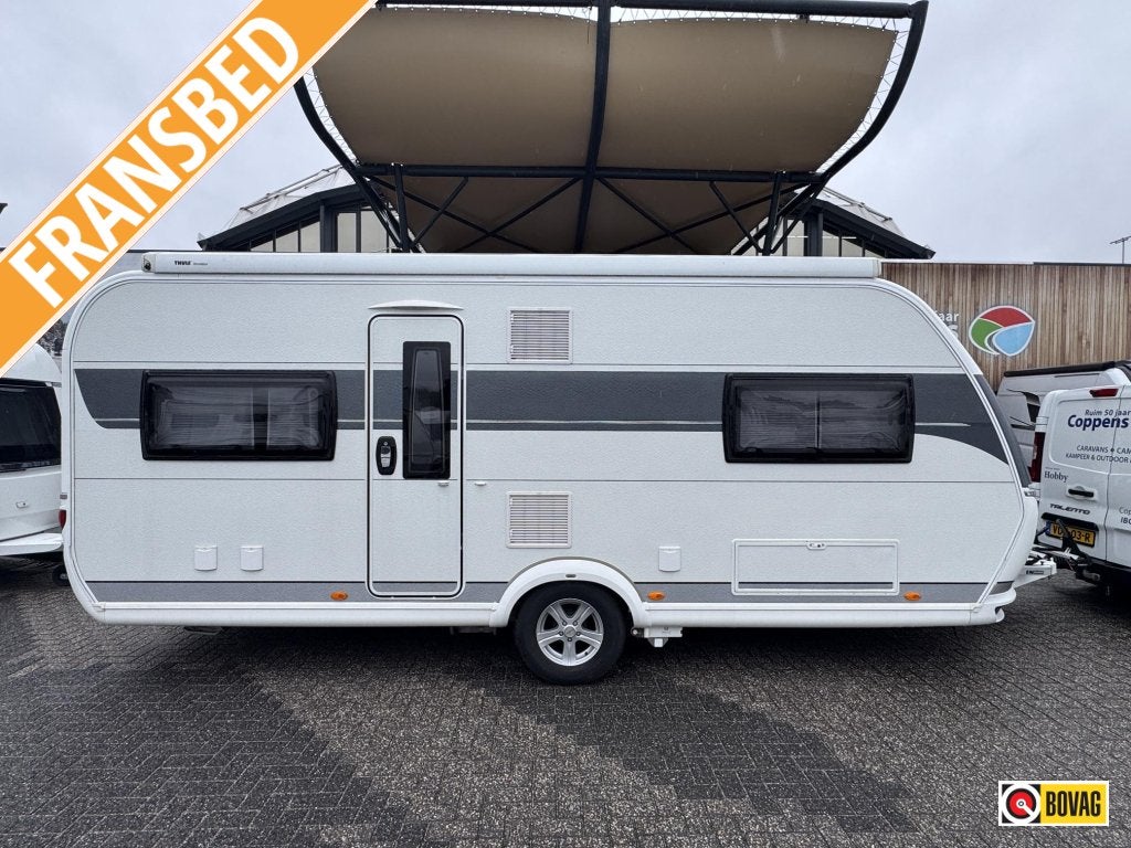 Hobby Excellent 560 CFE, Caravanes & Camping, Jusqu'à 4, Lit dans la longueur, Hobby, 5 à 6 mètres