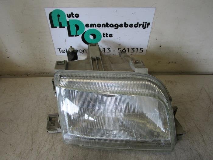 Phare droit d'un Renault Clio (Clio 1 91-), Autos : Pièces & Accessoires, Renault, -, 3 mois de garantie, Utilisé