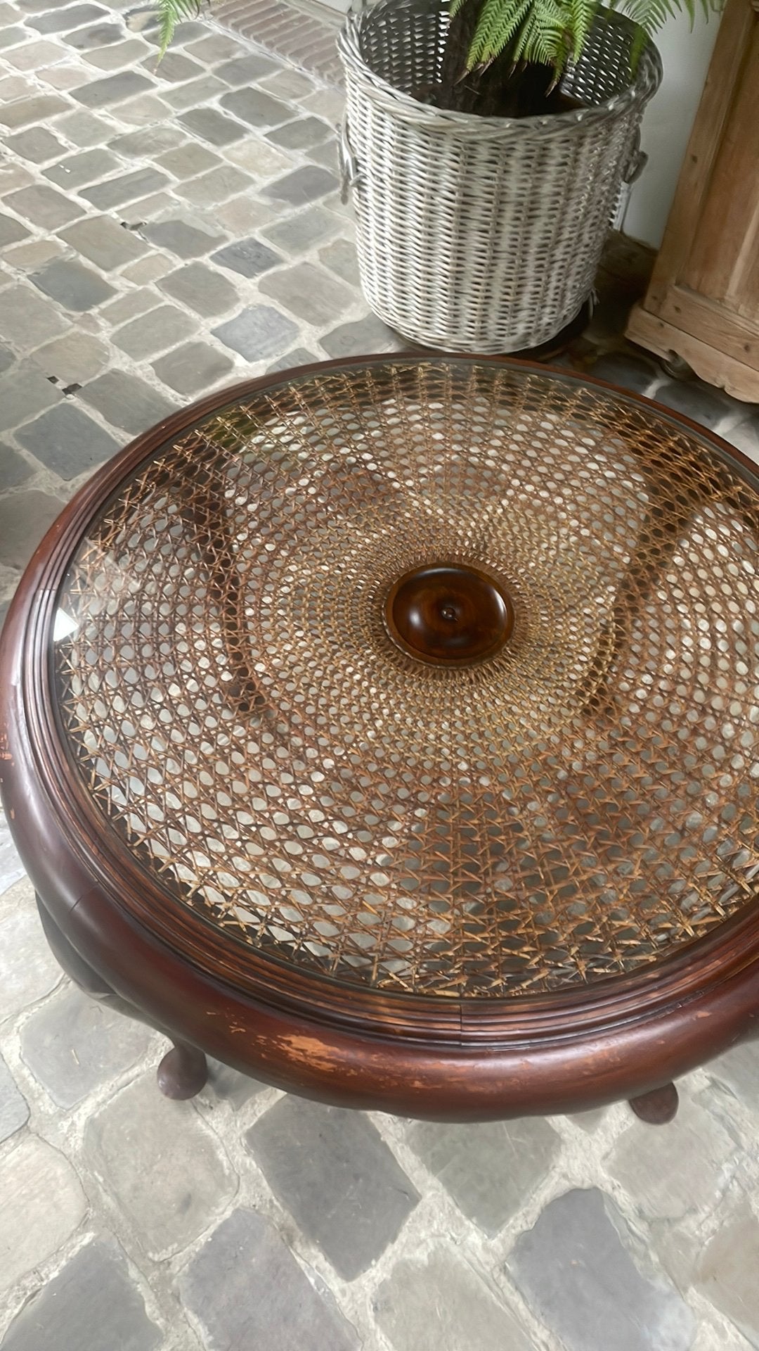 Belle table basse Chippendale, diamètre 85, 60 h, Maison & Meubles, Tables | Tables de salon, 50 – 75, Rond, 50 à 100 cm, Enlèvement
