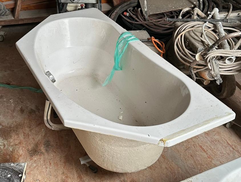 Bad, Huis en Inrichting, Badkamer | Complete badkamers, Ophalen, Zo goed als nieuw