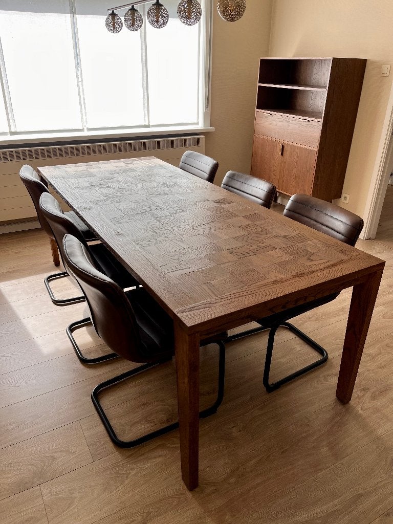 Eetkamer bruin, Ophalen, Gebruikt, Bruin, 4 tot 6 stoelen