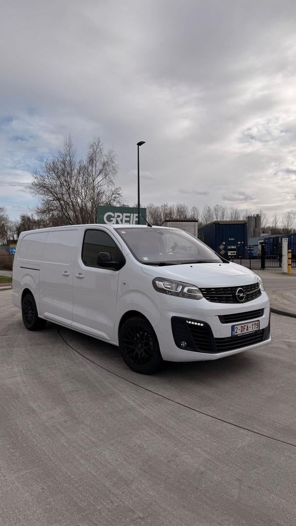 Opel Vivaro 2023 Automaat Te koop 32000km. BTW wagen, Auto's, USB, Monovolume, Vivaro, Euro 6