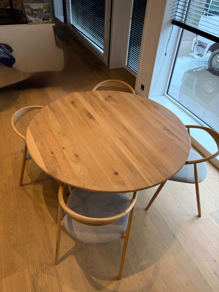 Ronde tafel met 4 stoelen, Enlèvement, Comme neuf