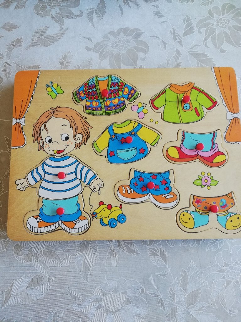 houten inlegpuzzel aankleden, Kinderen en Baby's, Ophalen of Verzenden, Zo goed als nieuw, Van hout, Minder dan 10 stukjes