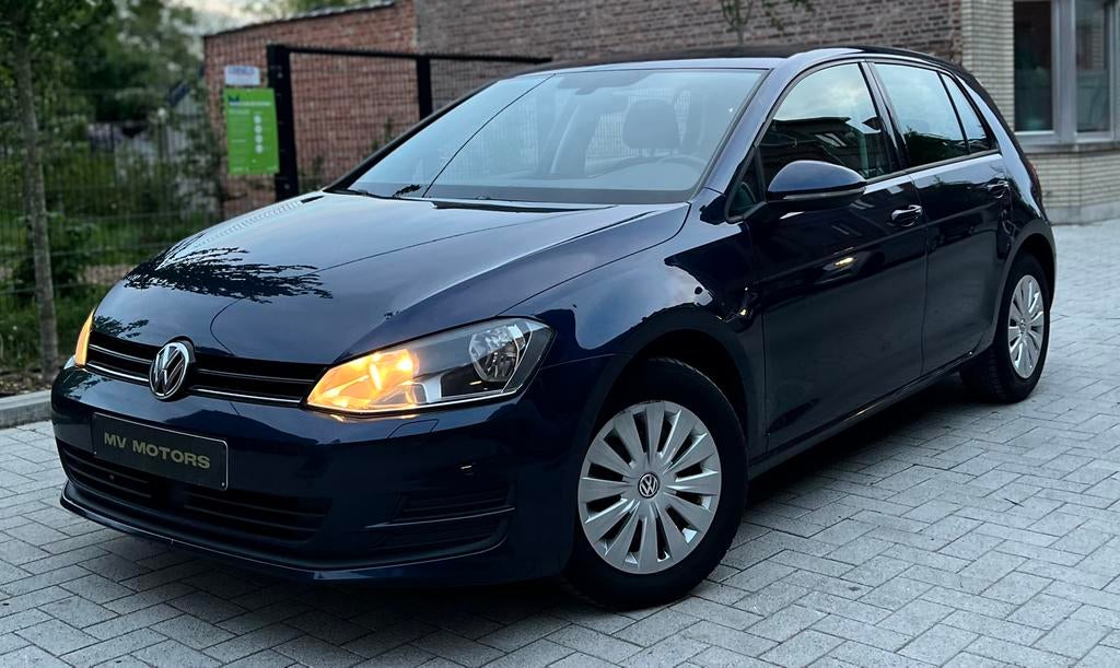 VW Golf Hatchback Trendline, 1.6TDI BlueMotion/eerste eigen, Auto's, Volkswagen, Blauw, Bedrijf, 5 deurs, BTW verrekenbaar