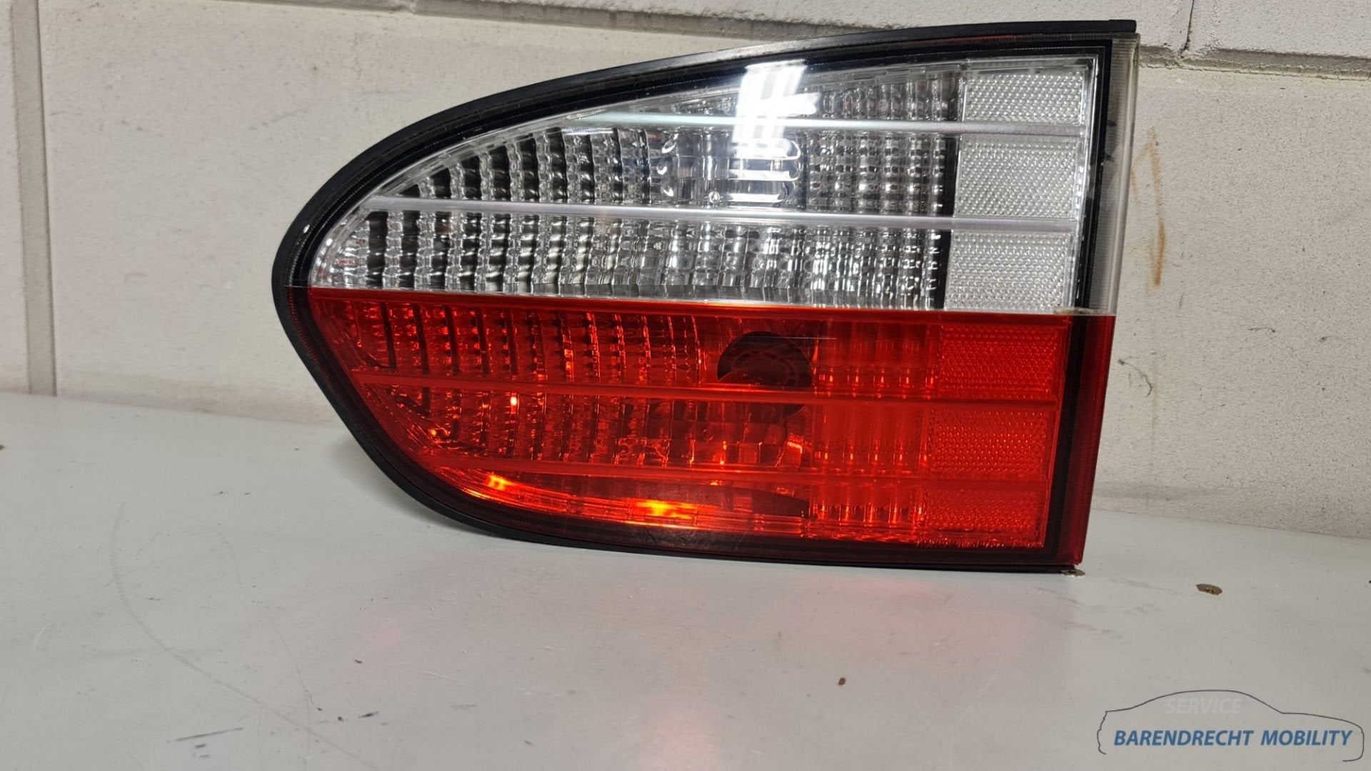 Hyundai H200 H-1 achterlicht rechts binnen origineel nette s, Gebruikt, Heolleung-ro 12
06797  Seoul, Info@hyundai.com, Hyundai