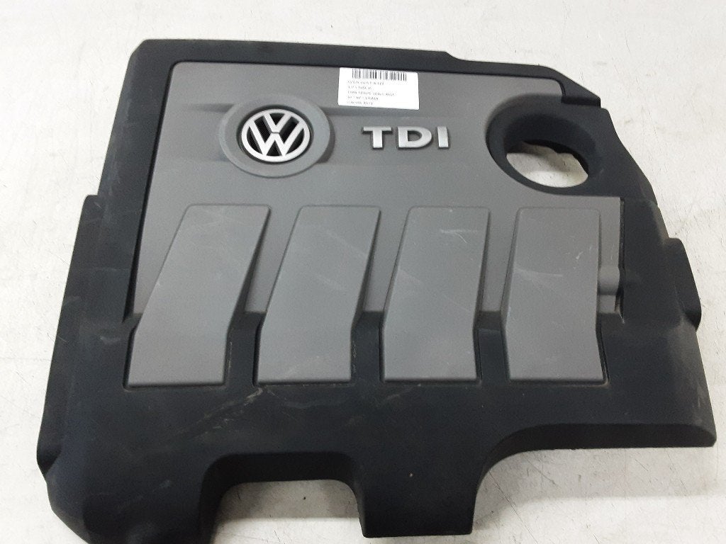 CACHE MOTEUR Volkswagen Golf VI (5K1) (01-2008/11-2013), Autos : Pièces & Accessoires, Volkswagen, Mevr. I. Hauben, Utilisé, Rue de l'Espoir 34 34
4030  GRIVEGNÉE, BE