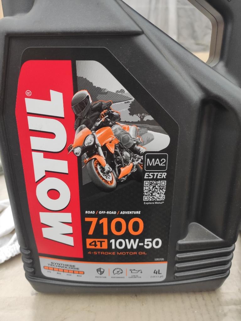 Motul 10w50, Enlèvement