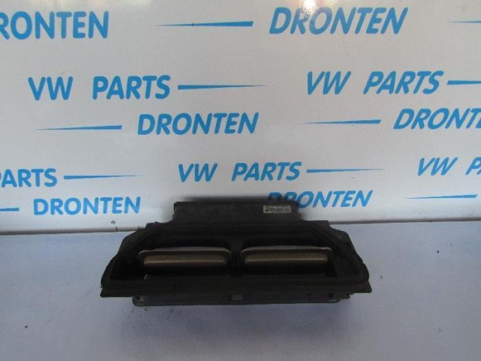 Kachelklep Motor van een Volkswagen Phaeton, Gebruikt, -, Volkswagen, -